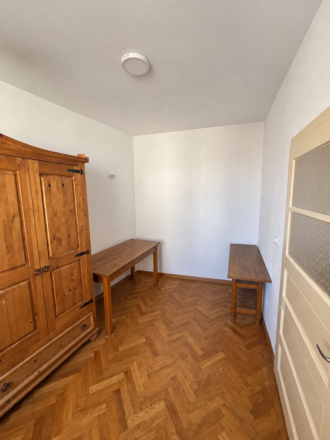 Loc pentru familie, strada Paris, aproape de Centru – casă de 70 mp - foto 6