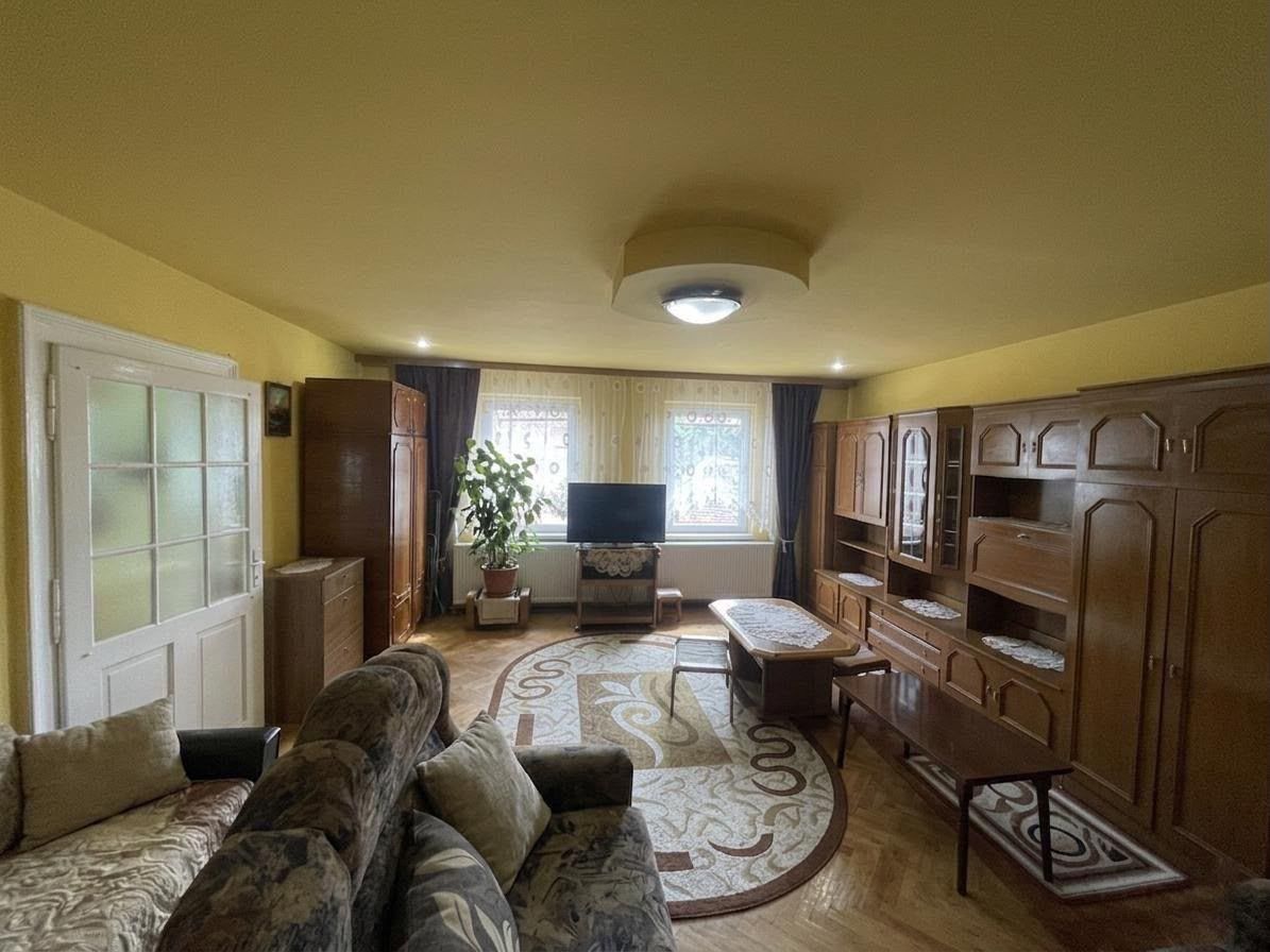 Apartament la casă - central cu terasă, pod și pivniță – 76 mp utili - foto 2