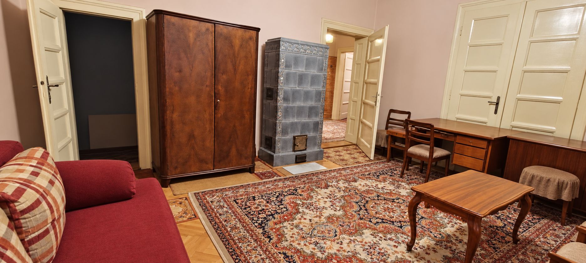 Apartament la casă, 80 mp utili și teren de 190 mp – zona centrală - foto 4
